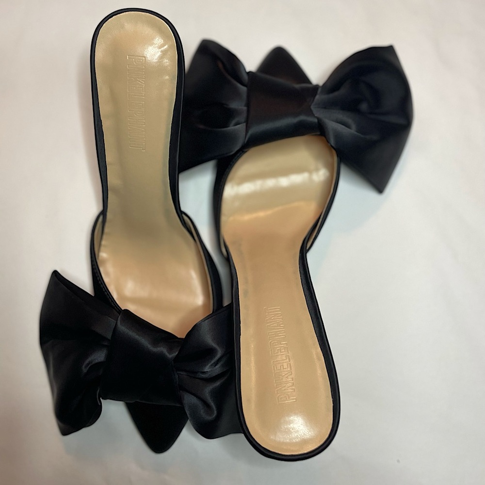 PNKELEPHANT Icconic bow pink satin